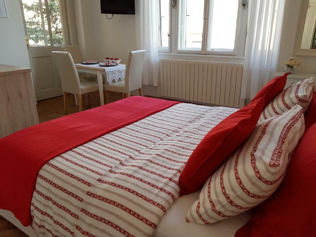 Apartment Nena With Private Free Parking Опатия Екстериор снимка